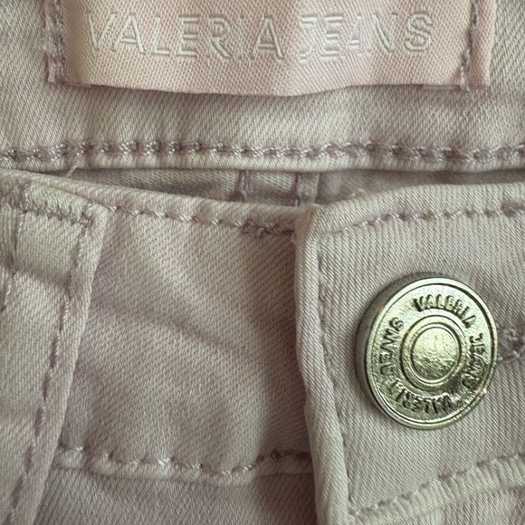 Valeria Jeans, Distressed, Pink, Size 3/4, Silver Accents, NWT - Picture 2 of 5